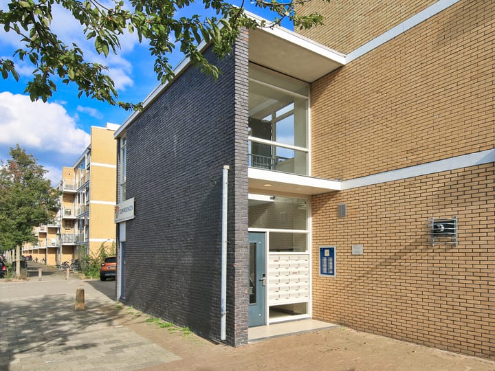 Foto 10 van Lorentzplein 6