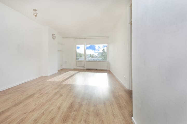 Foto 16 van Lorentzplein 6