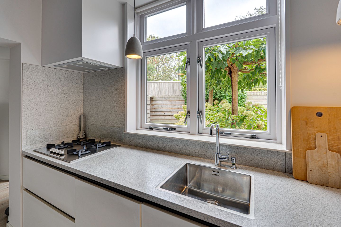 Photo 20 of Zonnebloemstraat 15