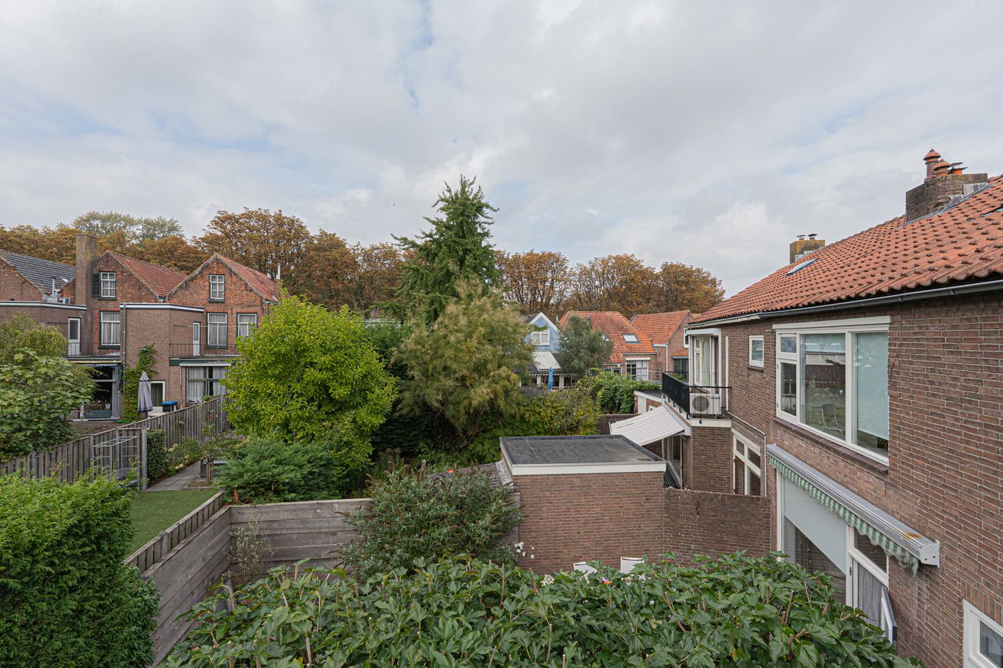 Photo 50 of Zonnebloemstraat 15