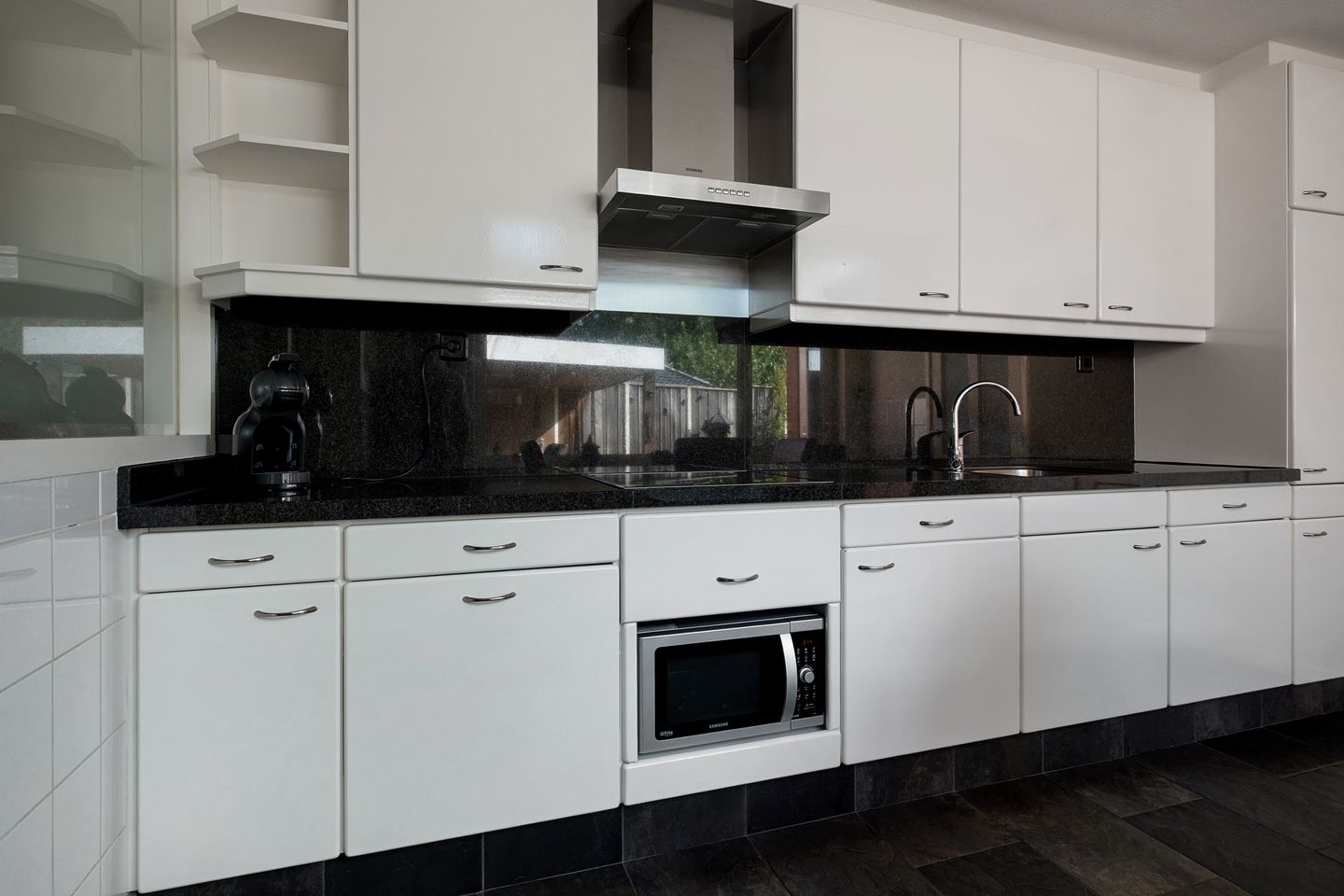 Photo 10 of Begoniastraat 5