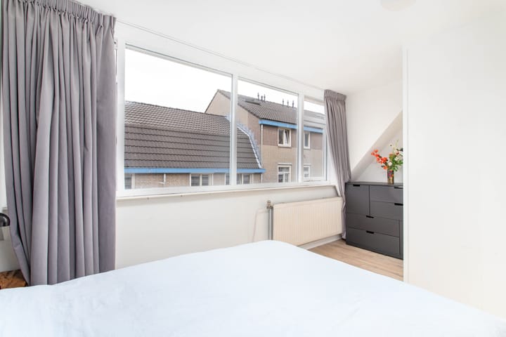 Foto 15 van Hulststraat 11