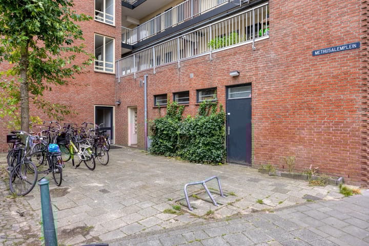 Foto 7 van Methusalemplein 10