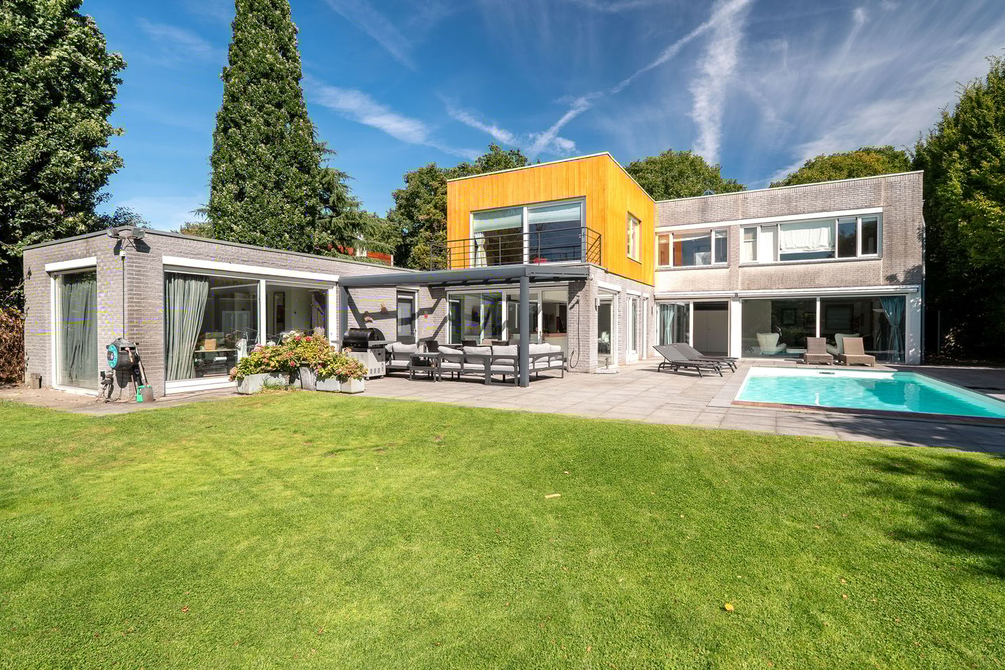 Foto 1 van Lutsborgsweg 23