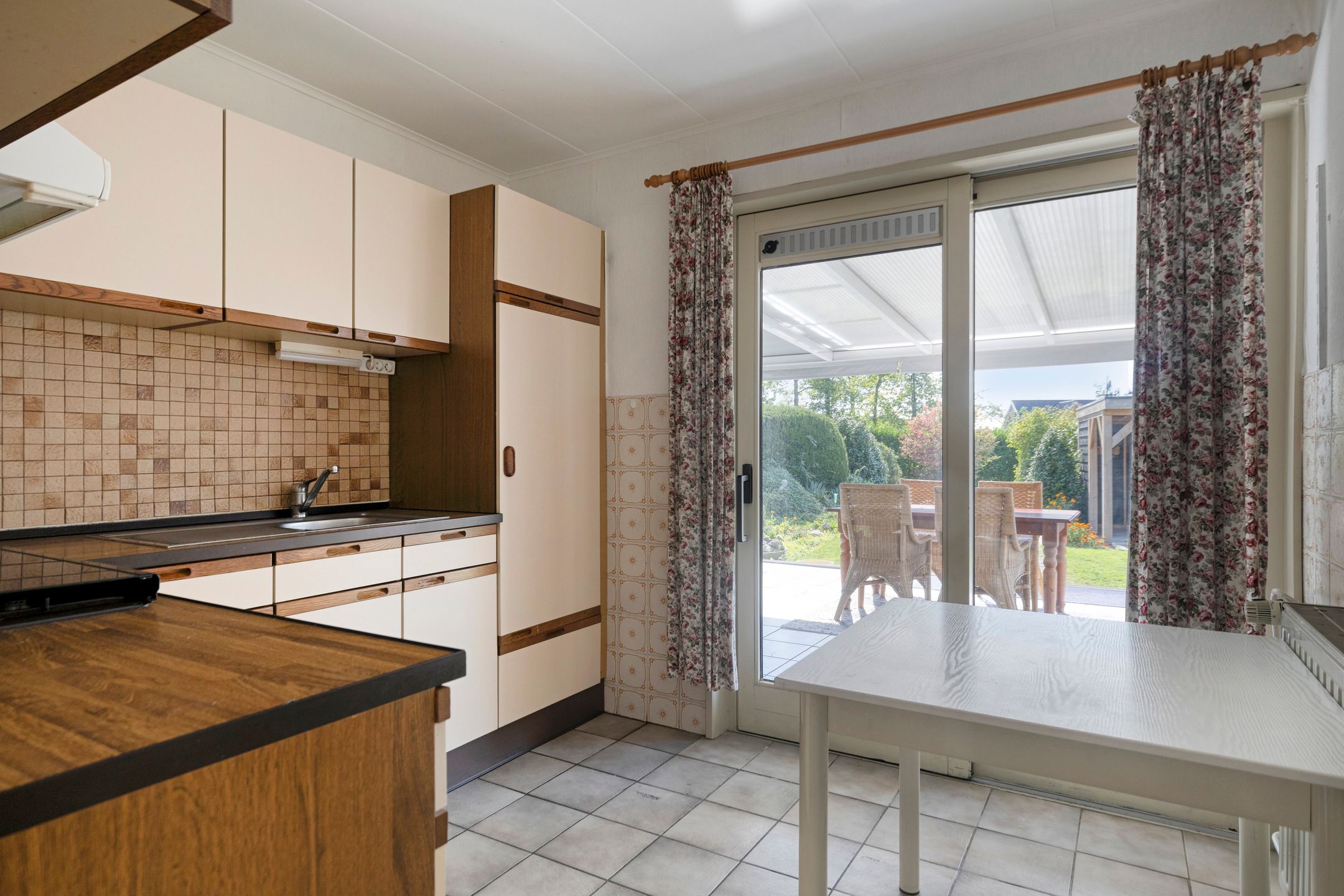 Photo 6 of Hazelarenstraat 7