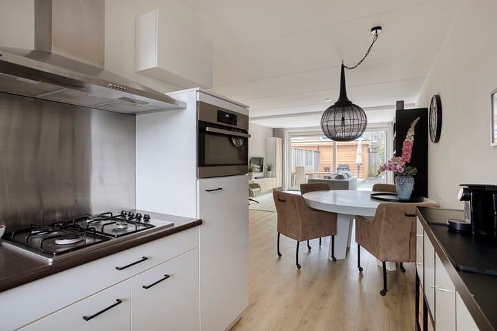 Foto 15 van Bernard Roerinkstraat 59