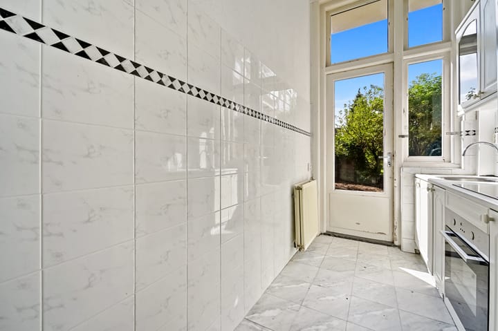 Foto 7 van Aarnout Drostlaan 35