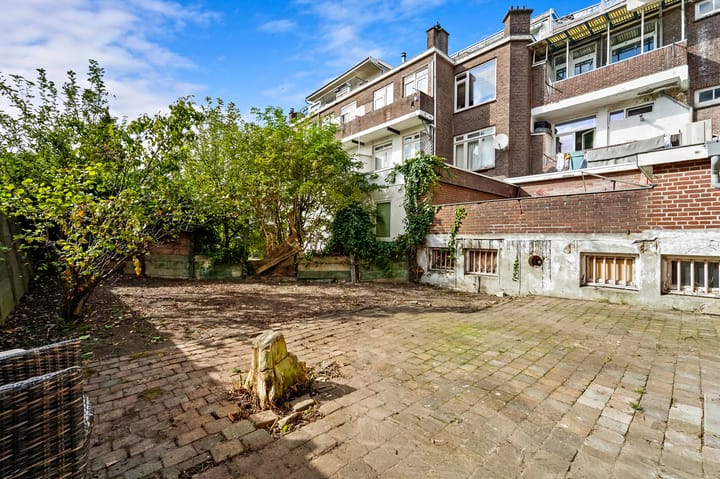 Foto 8 van Aarnout Drostlaan 35