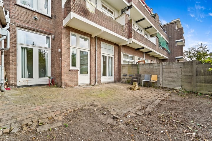 Foto 9 van Aarnout Drostlaan 35