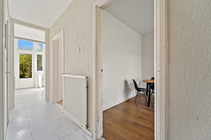 Foto 16 van Aarnout Drostlaan 35