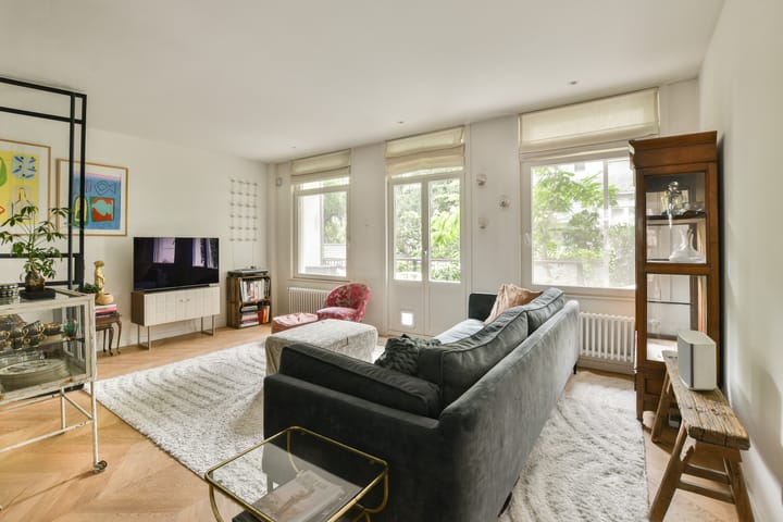 Photo 8 of Van Oldenbarneveldtstraat 6-H