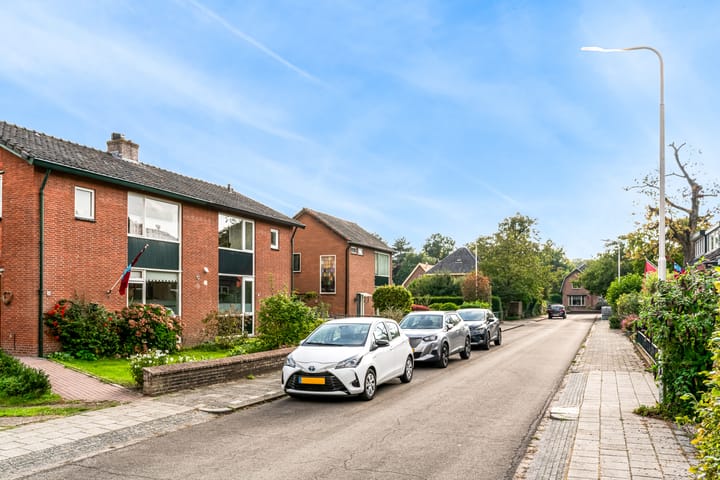 Foto 42 van Parallelweg 22