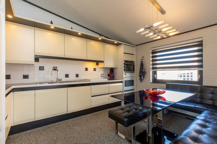 Foto 9 van de Ruyterstraat 6