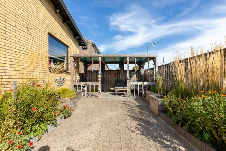 Foto 34 van de Ruyterstraat 6