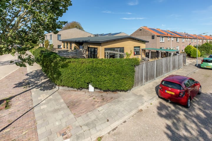 Foto 40 van de Ruyterstraat 6