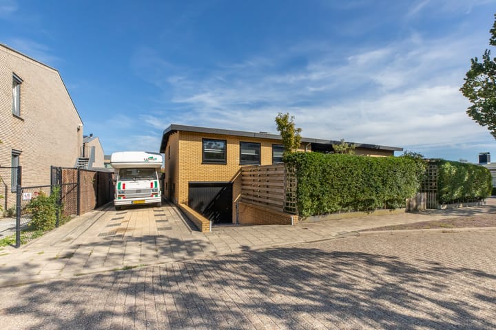 Foto 43 van de Ruyterstraat 6