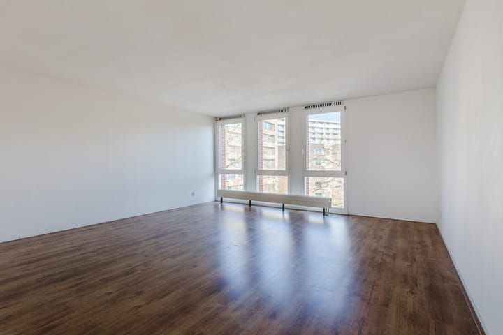 Photo 1 of Elisabeth Samsonstraat 25