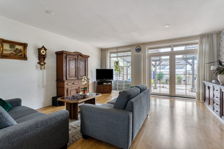 Foto 5 van Pierre Monteuxstraat 53