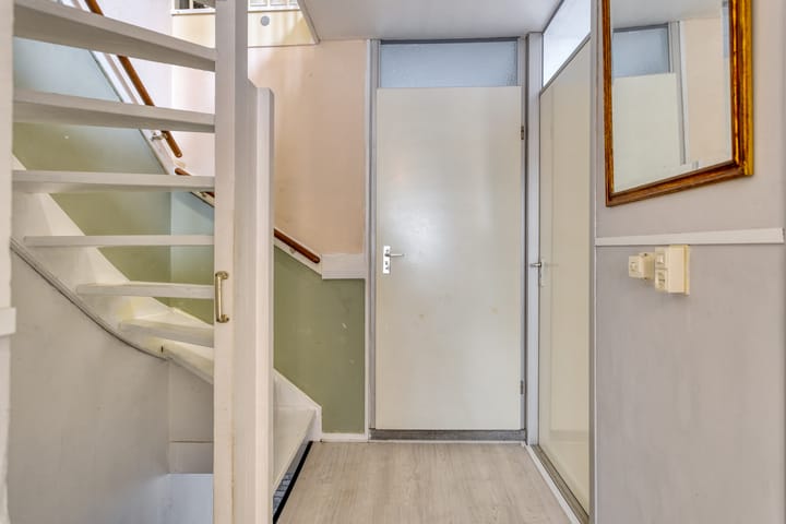 Foto 15 van Pierre Monteuxstraat 53