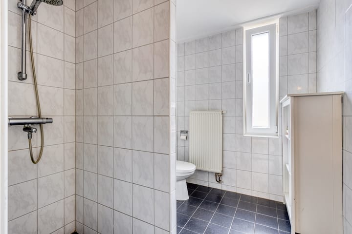 Foto 18 van Pierre Monteuxstraat 53