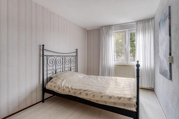 Foto 22 van Pierre Monteuxstraat 53