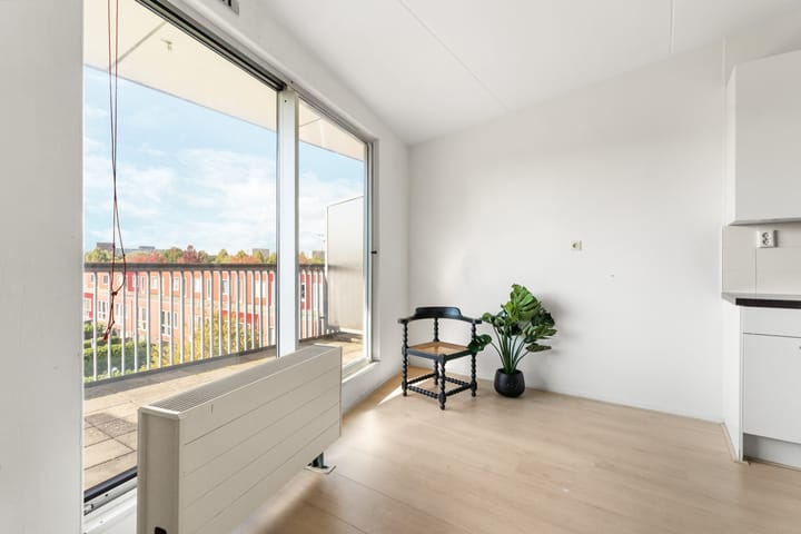 Foto 13 van Raden Adjeng Kartinistraat 17