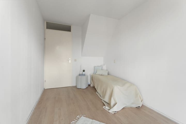 Foto 18 van Raden Adjeng Kartinistraat 17