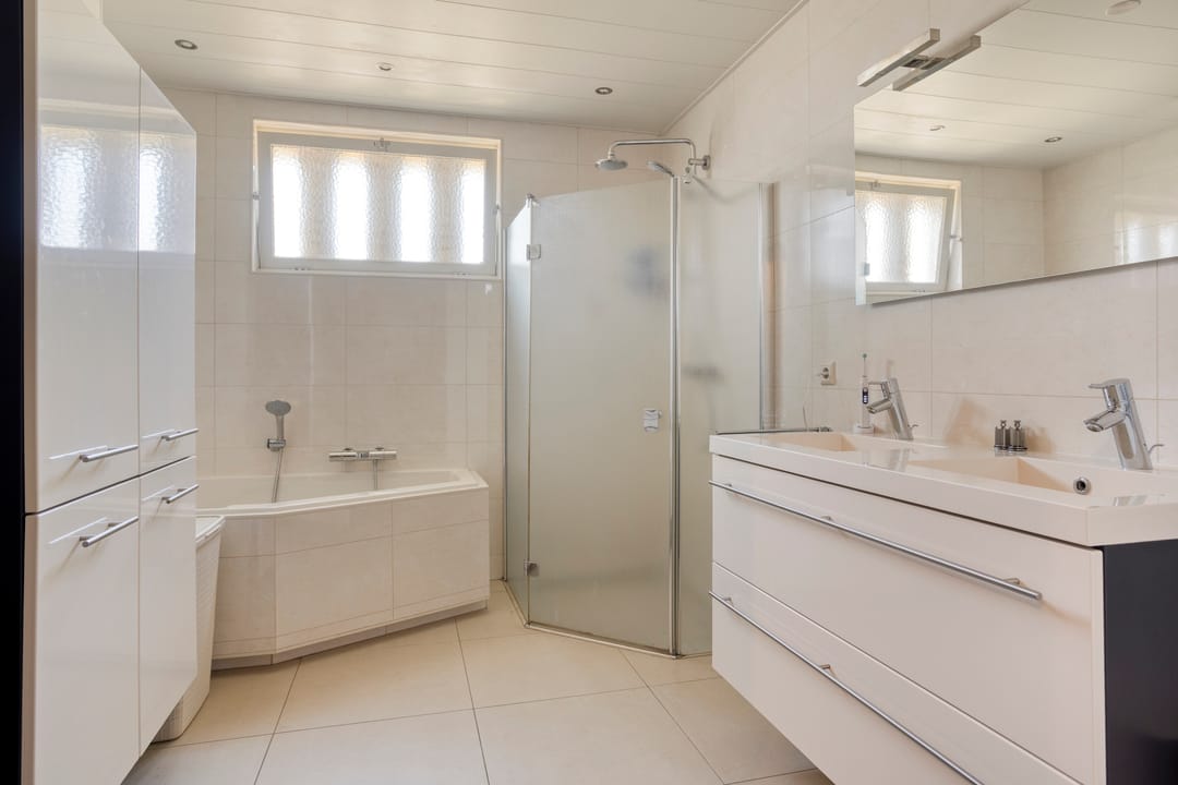 Photo 22 of Dwarskade 42