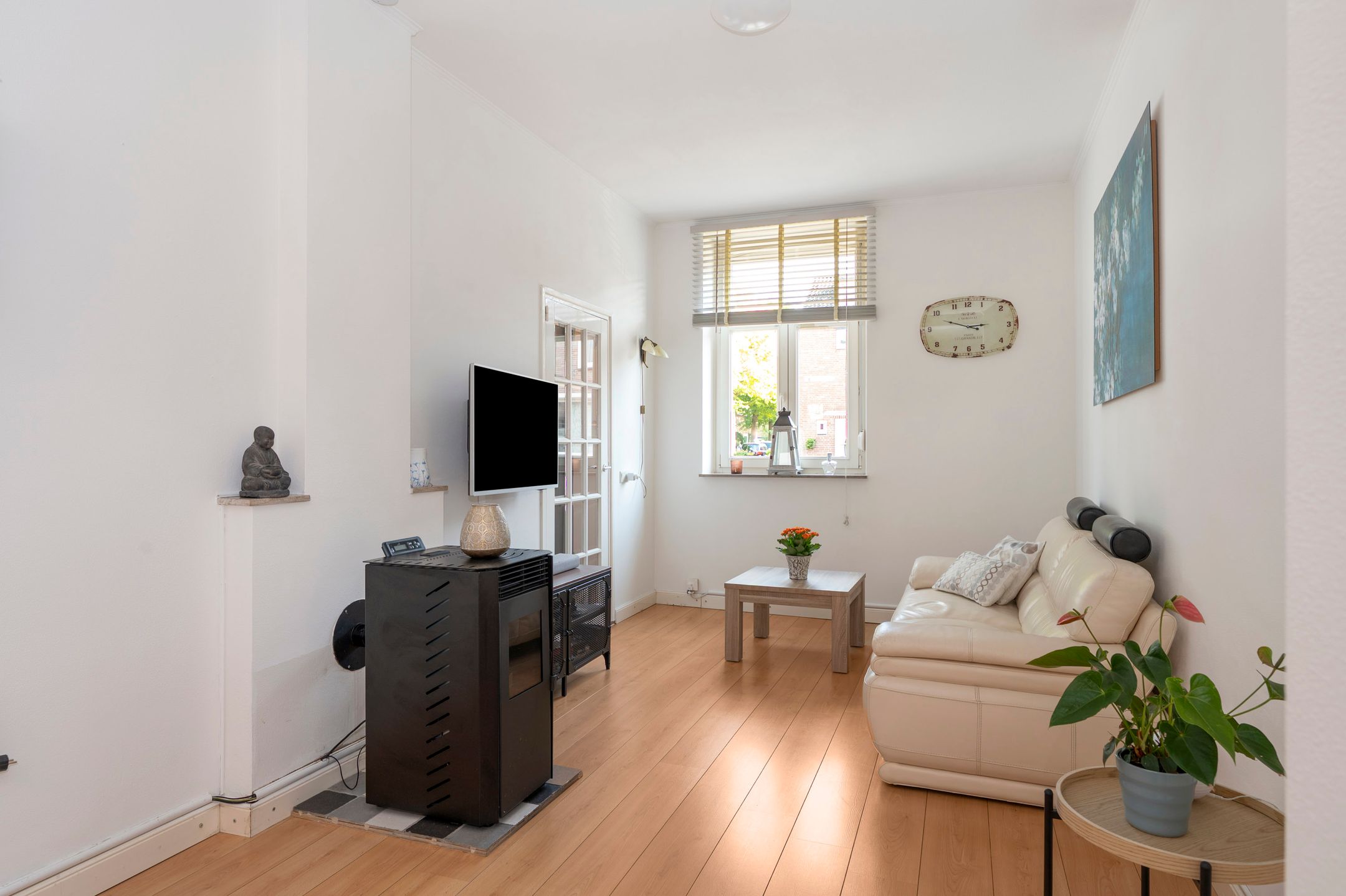 Foto 12 van Overhoven 70