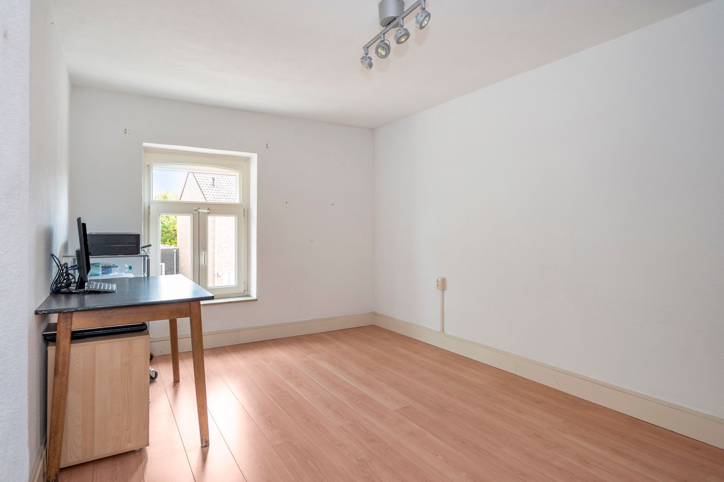 Foto 25 van Overhoven 70