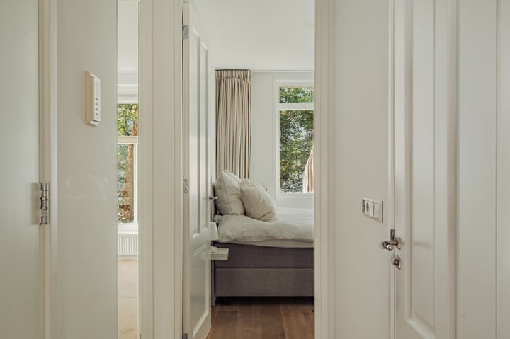 Photo 13 of Eerste Jacob van Campenstraat 20-1