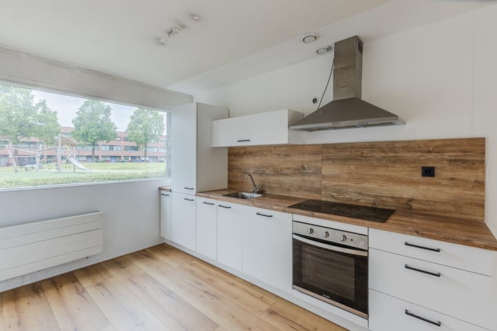 Foto 5 van Efua Sutherlandstraat 15