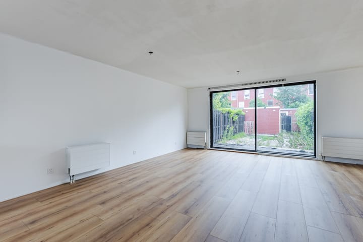 Foto 6 van Efua Sutherlandstraat 15