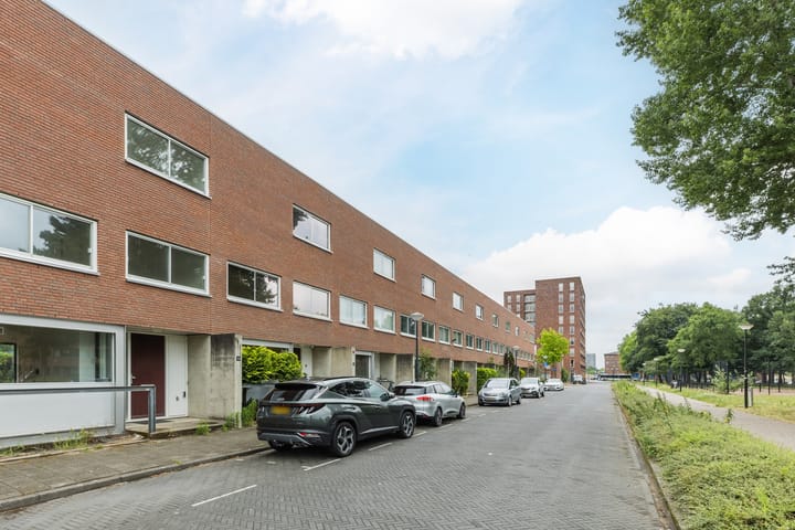 Foto 14 van Efua Sutherlandstraat 15