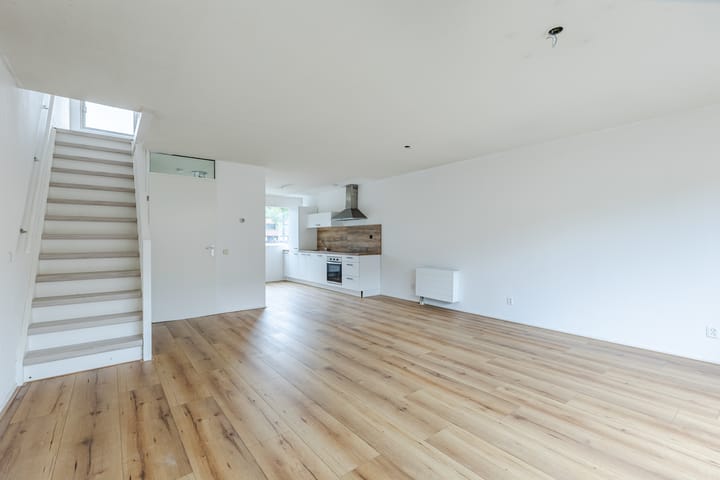 Foto 19 van Efua Sutherlandstraat 15