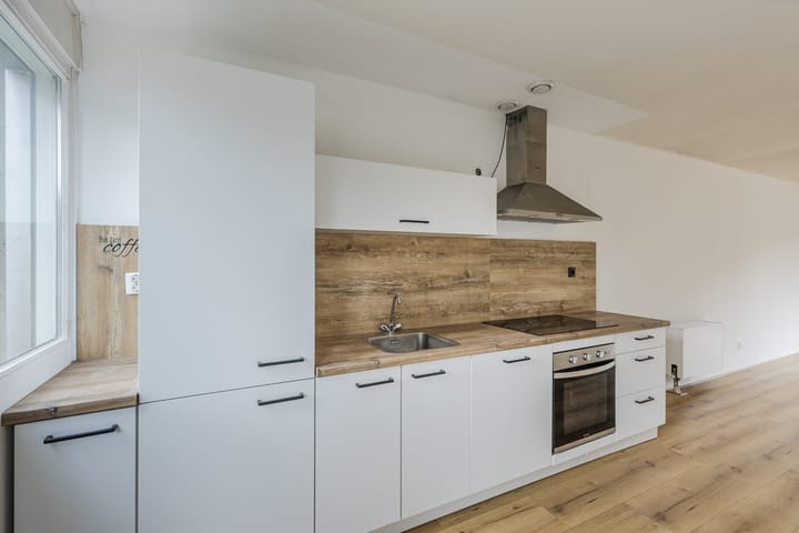 Foto 20 van Efua Sutherlandstraat 15