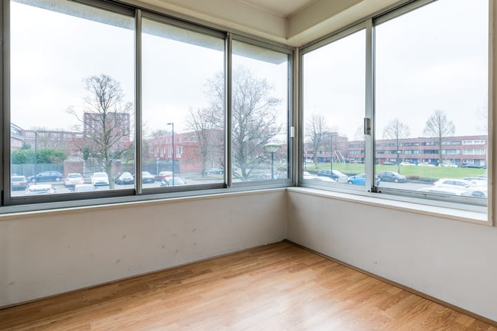 Photo 3 of Efua Sutherlandstraat 38