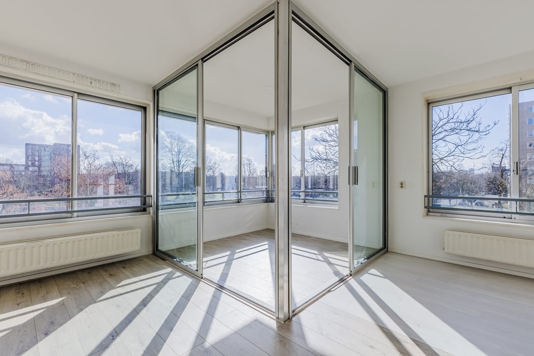 Foto 2 van Efua Sutherlandstraat 39