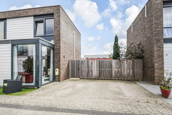 Photo 8 of Backeswater 17