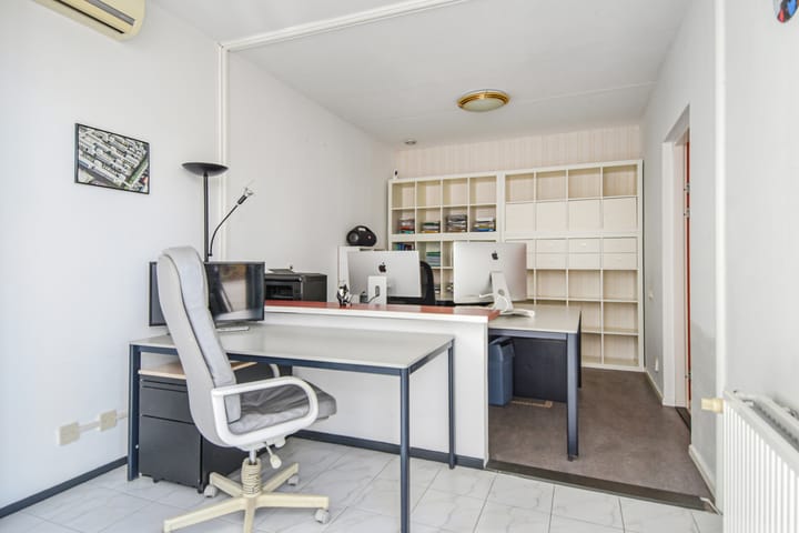 Photo 42 of Backeswater 17