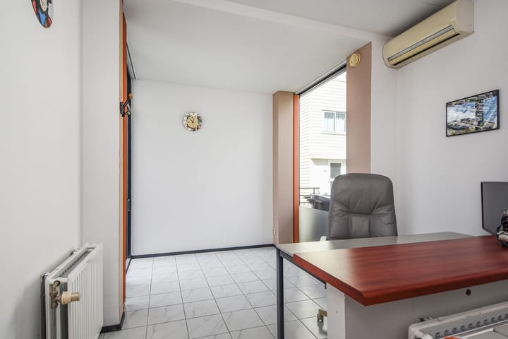 Photo 44 of Backeswater 17