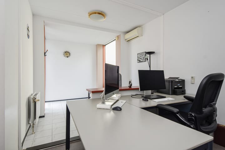 Photo 43 of Backeswater 17