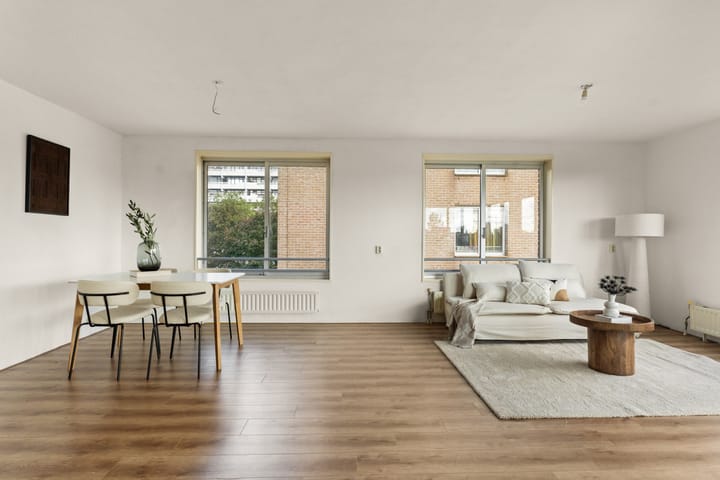 Foto 11 van Efua Sutherlandstraat 44