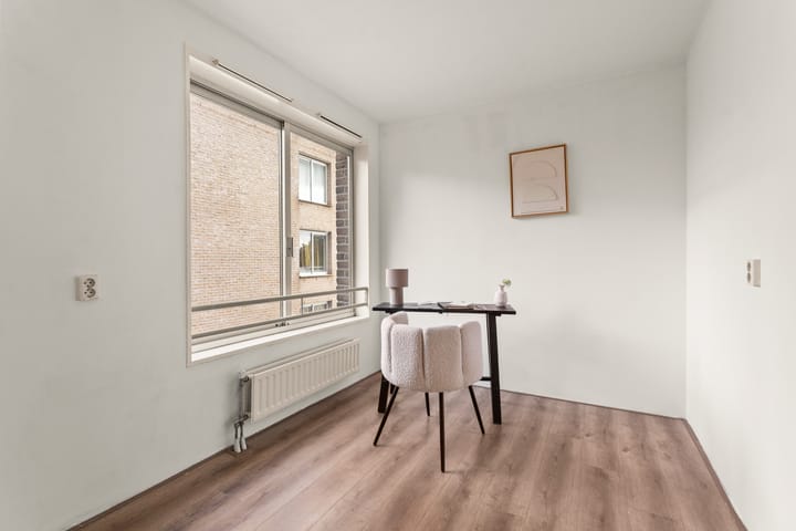 Foto 19 van Efua Sutherlandstraat 44