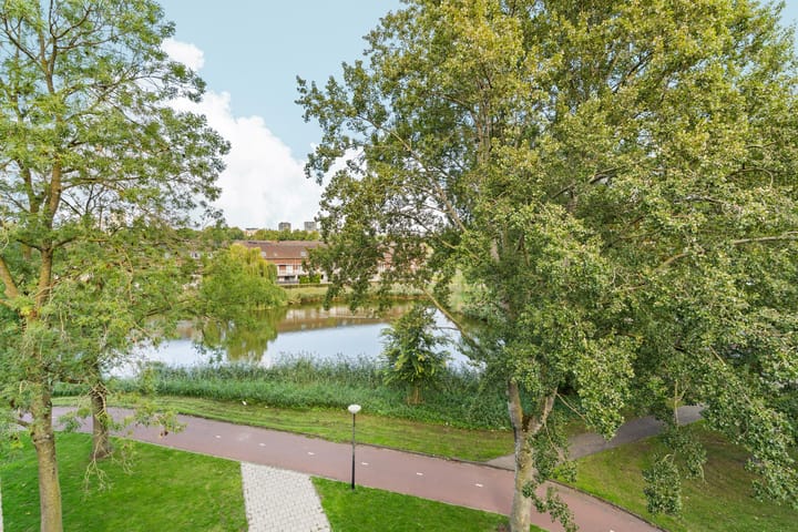 Foto 23 van Efua Sutherlandstraat 44