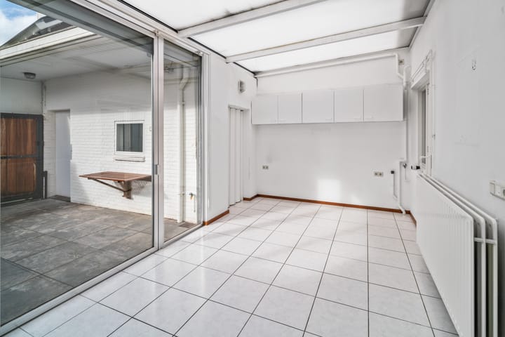 Photo 11 of Ireneplein 2-A