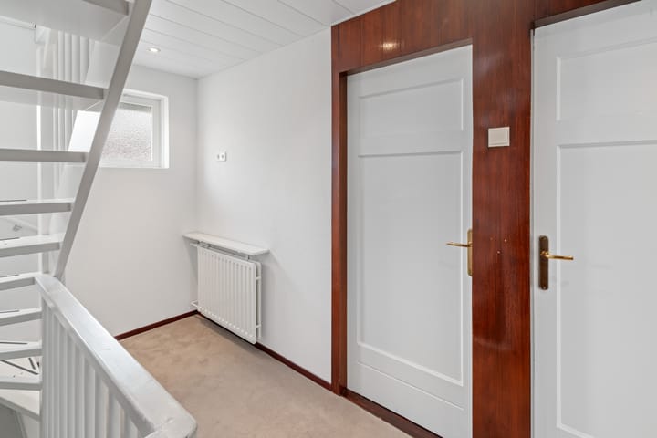 Photo 18 of Ireneplein 2-A