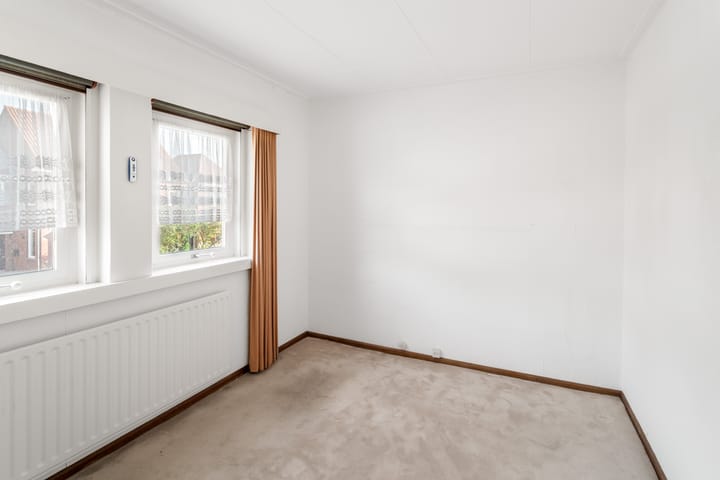 Photo 24 of Ireneplein 2-A