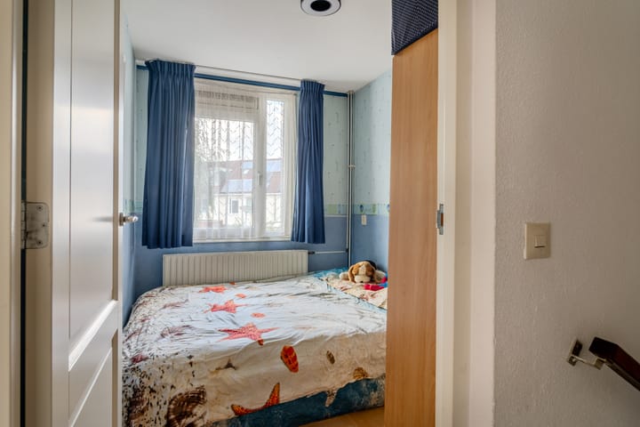 Photo 16 of Zeisstraat 40