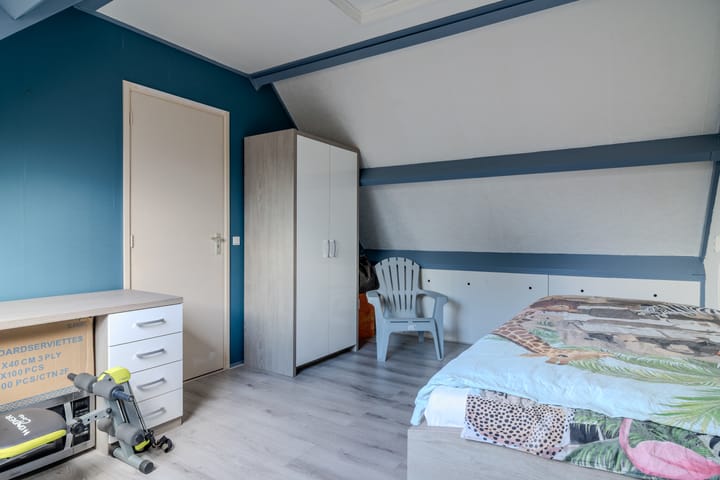 Photo 21 of Zeisstraat 40